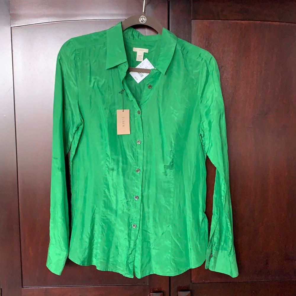 NWT (not attached) 43% Silk blouse.
